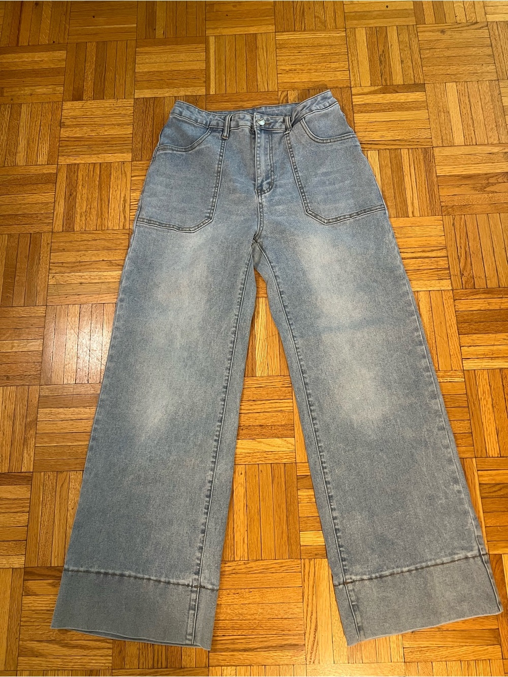Trendy Jeans Women’s Light Blue Wide-Leg Flare Jeans size 10